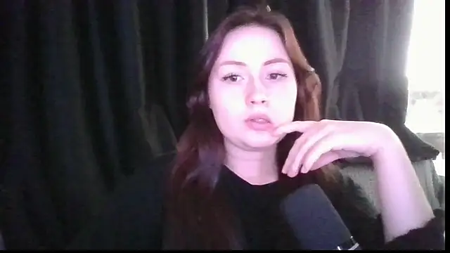 Snapshot of Tendre_Amelia chatting on May 12, 2026, 1:39 pm Tendre Amelia online show from May 12, 2026, 1:39 pm