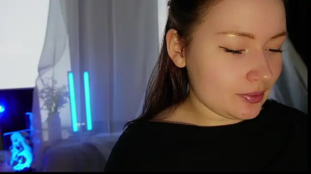Snapshot of Tendre_Amelia chatting on June 3, 2026, 8:37 am Tendre Amelia online show from June 3, 2026, 8:37 am