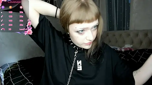 Snapshot of urmelodyy chatting on May 24, 2026, 9:04 pm urmelodyy online show from May 24, 2026, 9:04 pm