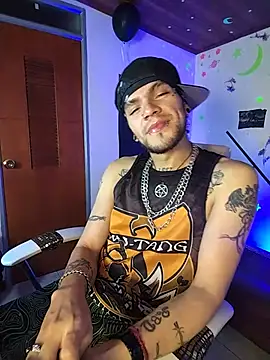 FonixXBelialX online show from June 2, 2026, 12:10 am