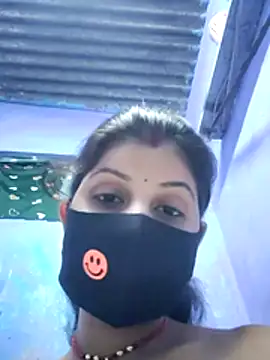 Snapshot of RUHI_1143 chatting on July 19, 2026, 4:48 pm RUHI 1143 online show from July 19, 2026, 4:48 pm