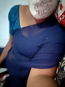 Tamil Hot HoneyBee online show from June 5, 2026, 5:34 am