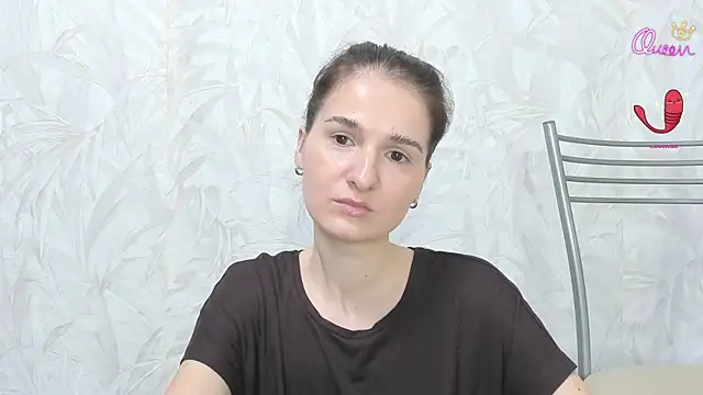 KetrinaEll online show from May 12, 2026, 5:04 am
