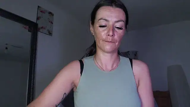 Snapshot of missydiorr10 chatting on May 12, 2026, 10:32 am missydiorr10 online show from May 12, 2026, 10:32 am
