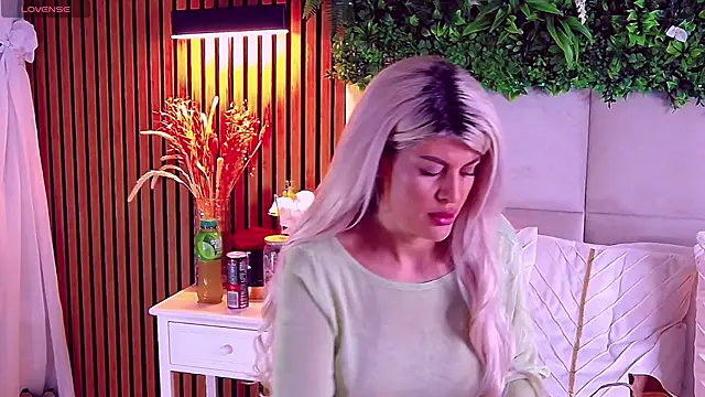 Snapshot of BunnyGoneBad chatting on June 1, 2026, 4:02 am BunnyGoneBad online show from June 1, 2026, 4:02 am