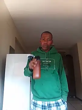 Mphoza0211 online show from June 10, 2026, 9:54 am