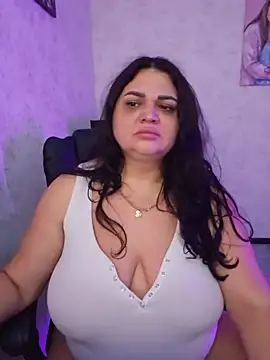 Snapshot of -CUTE-EVVIL- chatting on May 26, 2026, 5:33 pm -CUTE-EVVIL- online show from May 26, 2026, 5:33 pm