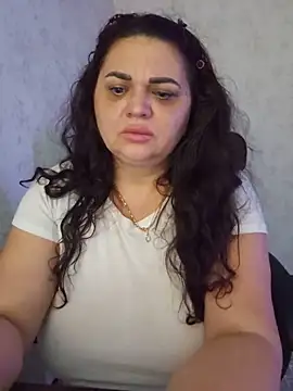 Snapshot of -CUTE-EVVIL- chatting on July 1, 2026, 7:03 pm -CUTE-EVVIL- online show from July 1, 2026, 7:03 pm