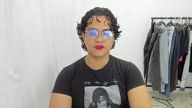 Snapshot of Diane_exotic chatting on May 8, 2026, 9:29 pm Diane exotic online show from May 8, 2026, 9:29 pm