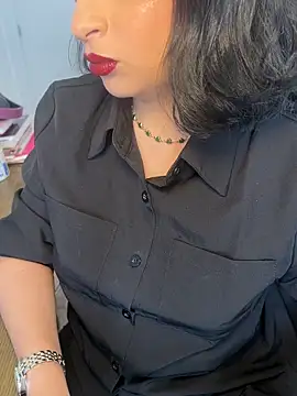 Snapshot of Noire_Mistress chatting on June 14, 2026, 11:22 am Noire Mistress online show from June 14, 2026, 11:22 am