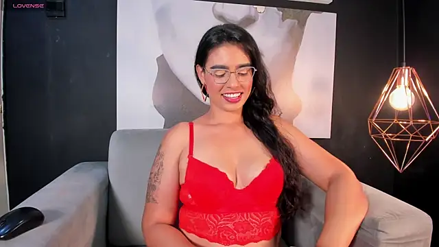 Snapshot of BellaaGrace chatting on May 18, 2026, 8:13 pm BellaaGrace online show from May 18, 2026, 8:13 pm