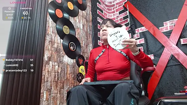 Snapshot of Dominatriz_Arlette chatting on June 26, 2026, 6:25 pm Dominatriz Arlette online show from June 26, 2026, 6:25 pm