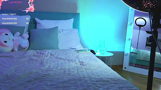 Snapshot of Magic_bunnyy_ chatting on June 24, 2026, 9:08 am Magic bunnyy online show from June 24, 2026, 9:08 am