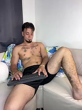 MattDevon3 online show from May 2, 2026, 3:01 am