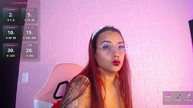 Snapshot of Scarlet1126 chatting on May 29, 2026, 4:07 am Scarlet1126 online show from May 29, 2026, 4:07 am