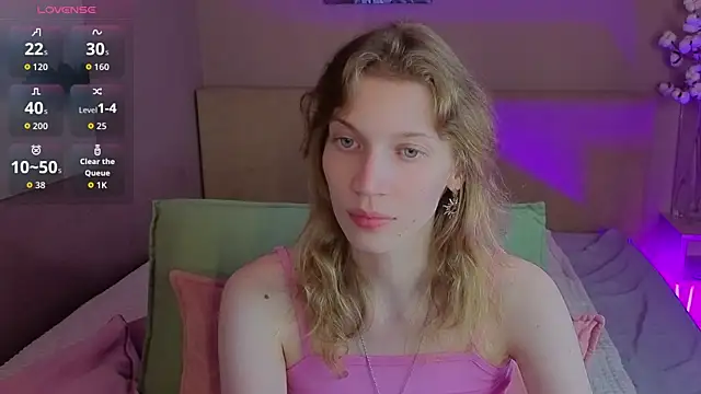 Emily Cartex online show from July 20, 2026, 5:48 am