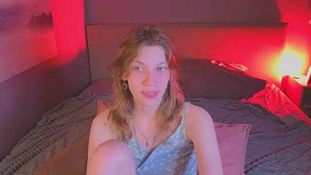 Snapshot of Emily_Cartex chatting on May 24, 2026, 5:51 am Emily Cartex online show from May 24, 2026, 5:51 am