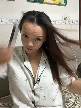 Meimei-bb online show from July 27, 2026, 3:52 pm