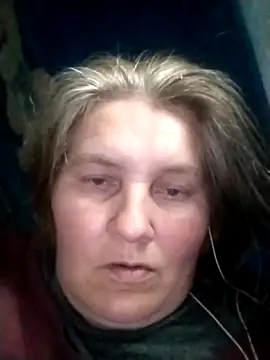 Snapshot of IrisMaris37 chatting on June 14, 2026, 9:10 am IrisMaris37 online show from June 14, 2026, 9:10 am
