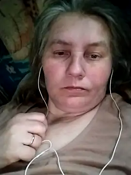 Snapshot of IrisMaris37 chatting on May 3, 2026, 3:37 pm IrisMaris37 online show from May 3, 2026, 3:37 pm