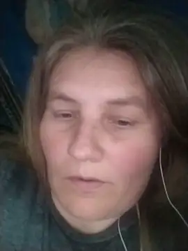 Snapshot of IrisMaris37 chatting on June 1, 2026, 9:53 am IrisMaris37 online show from June 1, 2026, 9:53 am