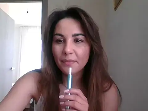 AlisXLovesss  online show from May 2, 2026, 7:24 am