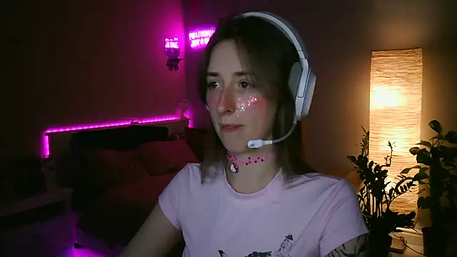 she tora69 online show from May 4, 2026, 7:28 pm