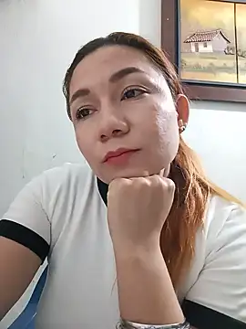 Snapshot of Luna_Morch chatting on June 22, 2026, 1:44 am Luna Morch online show from June 22, 2026, 1:44 am
