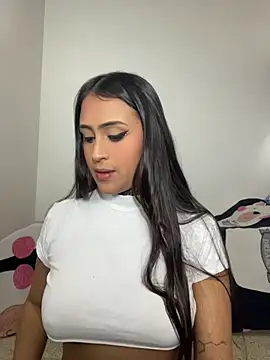 Snapshot of sarah_escobarr_ chatting on May 17, 2026, 4:29 pm sarah escobarr online show from May 17, 2026, 4:29 pm
