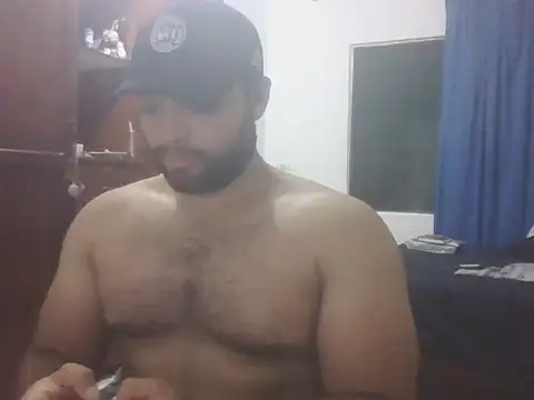Snapshot of Bearmachin chatting on May 4, 2026, 2:59 am Bearmachin online show from May 4, 2026, 2:59 am