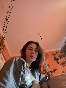 Laurie Corny online show from May 3, 2026, 5:23 am