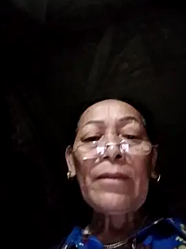 Snapshot of mouth22 chatting on May 5, 2026, 10:13 pm mouth22 online show from May 5, 2026, 10:13 pm