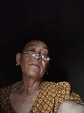 Snapshot of mouth22 chatting on June 25, 2026, 10:04 pm mouth22 online show from June 25, 2026, 10:04 pm