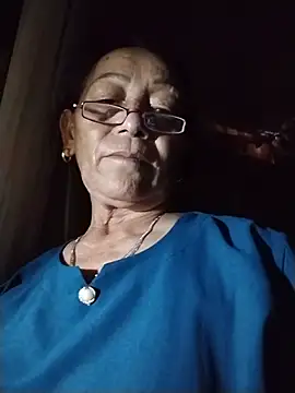 Snapshot of mouth22 chatting on July 13, 2026, 11:48 pm mouth22 online show from July 13, 2026, 11:48 pm