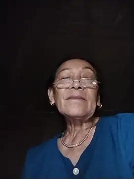 Snapshot of mouth22 chatting on June 18, 2026, 10:15 pm mouth22 online show from June 18, 2026, 10:15 pm