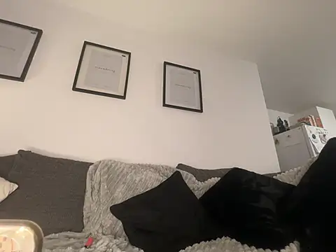 TheRealDesiranii online show from April 27, 2026, 11:25 pm