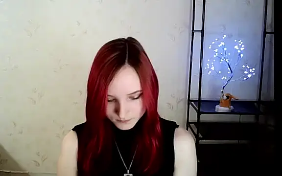 Snapshot of Red_Fox777 chatting on May 14, 2026, 7:33 pm Red Fox777 online show from May 14, 2026, 7:33 pm