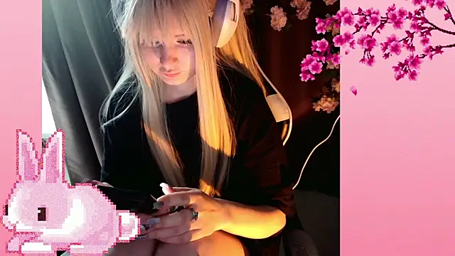 Snapshot of AmmiRinn chatting on June 13, 2026, 1:53 pm AmmiRinn online show from June 13, 2026, 1:53 pm
