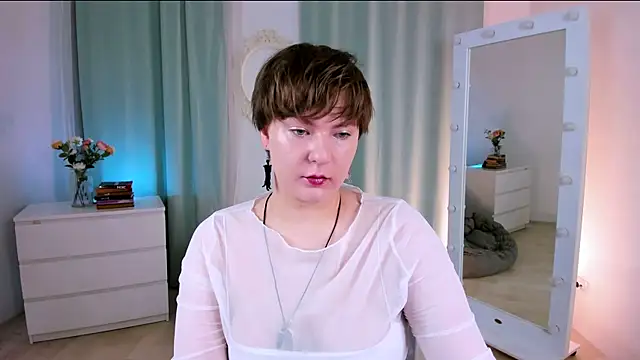 Snapshot of MelittaStorrie chatting on May 17, 2026, 6:35 am MelittaStorrie online show from May 17, 2026, 6:35 am