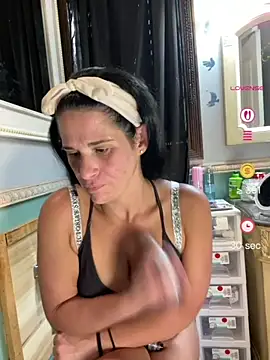 Snapshot of Vanessa_Valentine chatting on July 16, 2026, 10:40 pm Vanessa Valentine online show from July 16, 2026, 10:40 pm