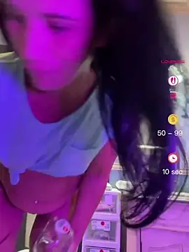 Snapshot of Vanessa_Valentine chatting on June 30, 2026, 1:44 pm Vanessa Valentine online show from June 30, 2026, 1:44 pm