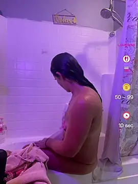 Snapshot of Vanessa_Valentine chatting on July 11, 2026, 2:12 am Vanessa Valentine online show from July 11, 2026, 2:12 am