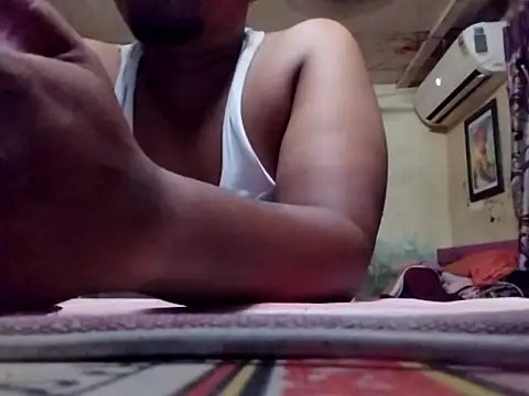 Snapshot of Mricecreeam chatting on April 28, 2026, 8:46 pm Mricecreeam online show from April 28, 2026, 8:46 pm