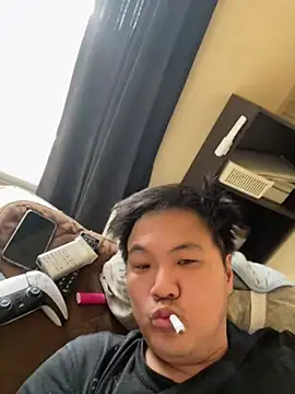 chinko1234 online show from April 28, 2026, 3:11 am