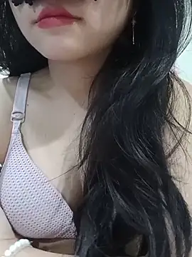 Snapshot of silkyhairs chatting on June 15, 2026, 1:44 pm silkyhairs online show from June 15, 2026, 1:44 pm