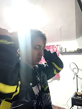 sophia forest online show from April 30, 2026, 1:29 pm