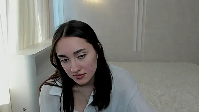 LovieTaegel online show from May 1, 2026, 5:45 am