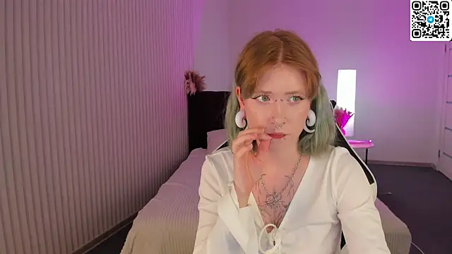 Elira Vane online show from June 16, 2026, 10:59 am