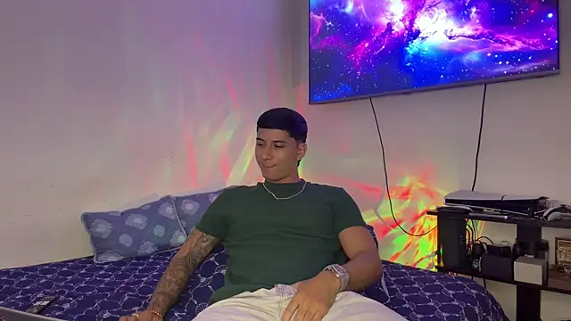 SexxxySquirterStev777 online show from June 26, 2026, 1:39 pm