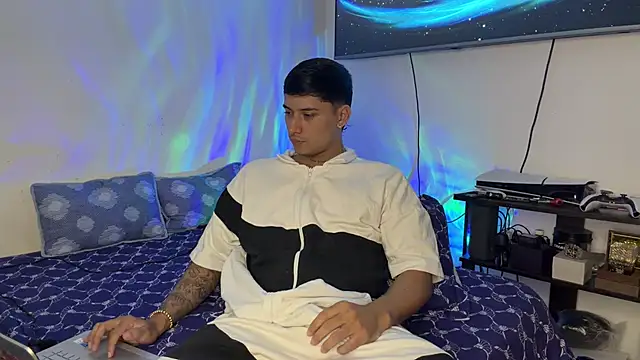 SexxxySquirterStev777 online show from June 30, 2026, 1:22 pm